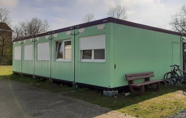 Container auf dem Festplatz